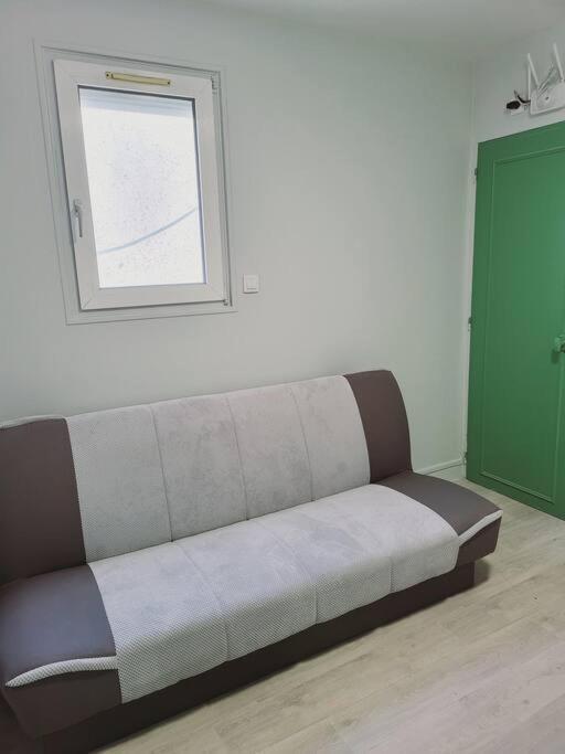 Appartement Proche St Denis "Appart 3" Pierrefitte-sur-Seine Exterior foto